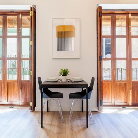 Modern Flat By Mercado Central In Ciutat Vella บาเลนเซีย ภายนอก รูปภาพ